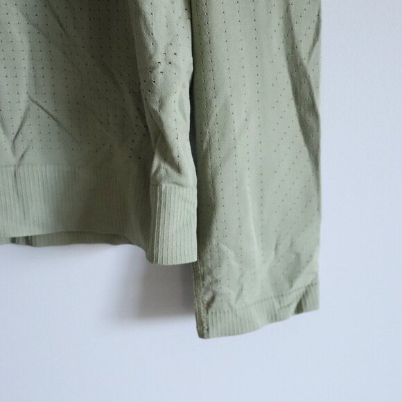 Women's Sz M Green Activewear Crewneck Stretch Long Sleeve‎ T-Shirt Top - Picture 7 of 10